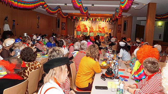 Bild : Die schönsten Bilder der Wieberfasnet in Villingen: Fasnet mit der Frauengemeinschaft St. Bruder Klaus
