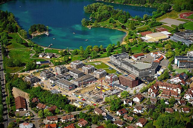 Am Rande des Teilortes Mimmenhausen, direkt am Schlossee, entsteht die &bdquo;Neue Mitte&ldquo; der ländlichen Gemeinde mit dem ...