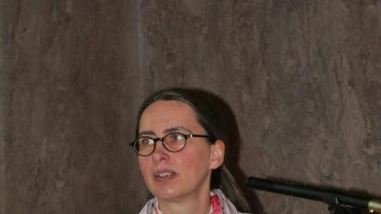 Eva Erben stellt ihre Forschungen zu Frieda Paula Loebenstein vor. Bild: Isabell Michelberger