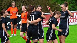 Bild : SC Niederhof/Binzgen setzt sich mit 5:2 gegen den FC Hauingen durch – und wir haben Fotos!