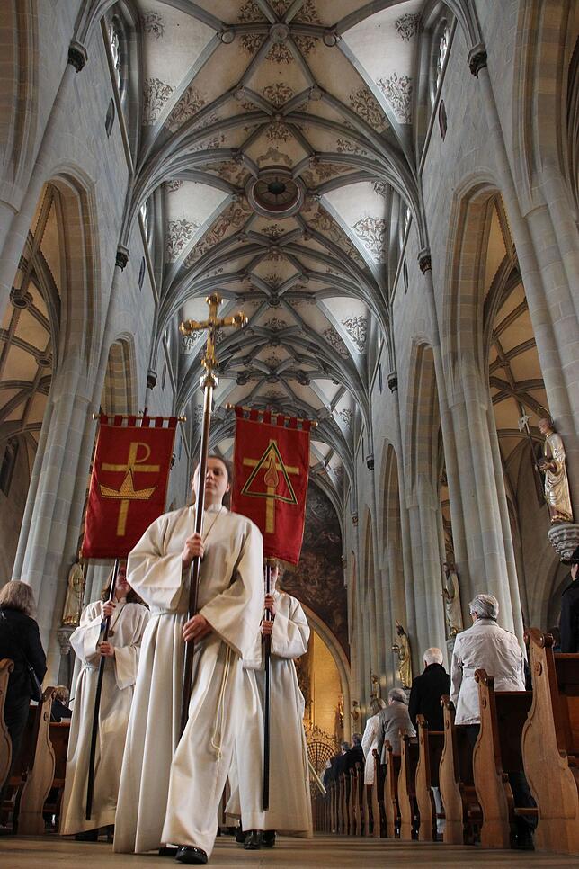 Auszug aus dem Münster.