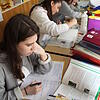 Schülerinnen der Sommertalschule im Unterricht. Seit 2012 ist die Sommertalschule Gemeinschaftsschule.