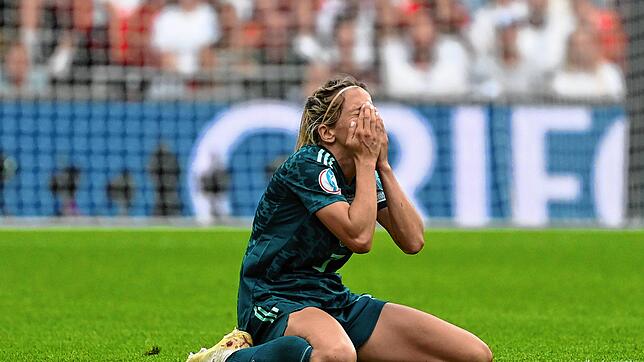 Deutschlands Kathrin Hendrich im Spiel gegen England. Die deutschen Fußballerinnen haben ihren neunten Triumph bei einer ...
