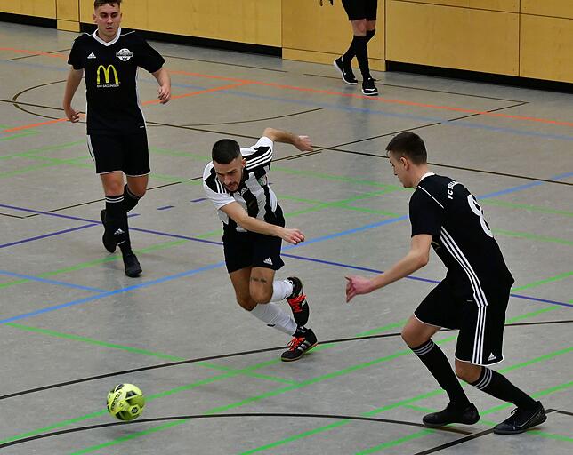 Bild 8: C.S.I. Juve Rosetta Laufenburg erreicht das Finale gegen den FC Wallbach