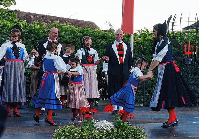 Bild 11: Der Heimatabend des Tienger Schwyzertags in Bildern