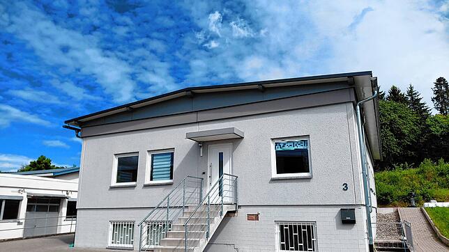 Für dieses Gebäude in der Straße am Hermannsberg genehmigte der Stockacher Planungsausschuss eine Umnutzung als Cannabis-Plantage. ...