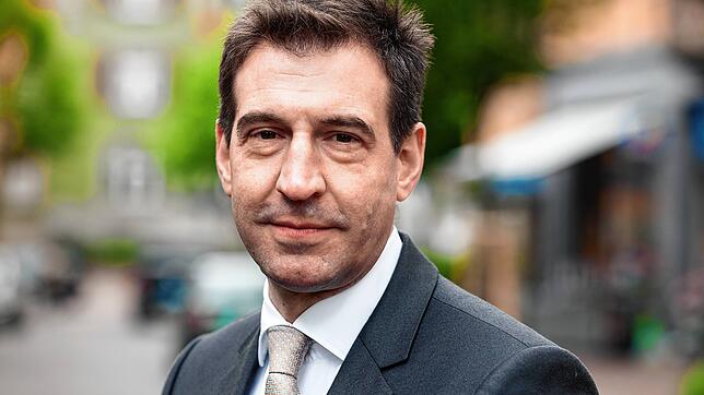 Oberbürgermeister Erik Pauly will seinen Bürgern mehr Gewissheit für Weihnachten bieten und hat 2500 Schnelltests gekauft. Bild: Ralf ...