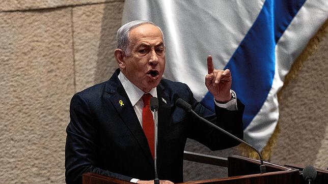 Der Internationalen Strafgerichtshof in Den Haag (IStGH) hat Haftbefehle gegen den israelischen Ministerpräsidenten Benjamin Netanjahu ...