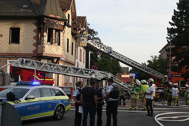 Bild 8: Weinhaus Schunk brennt aus &ndash; Bilder vom Brandort Teil 2