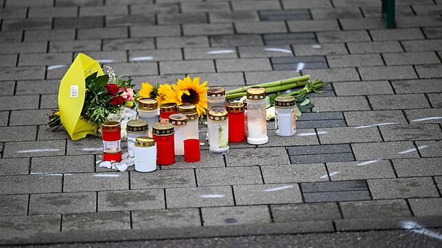 In Niedernhall wird am Dienstag ein Junge mit einem öffentlichen Gottesdienst verabschiedet. (Archivbild)