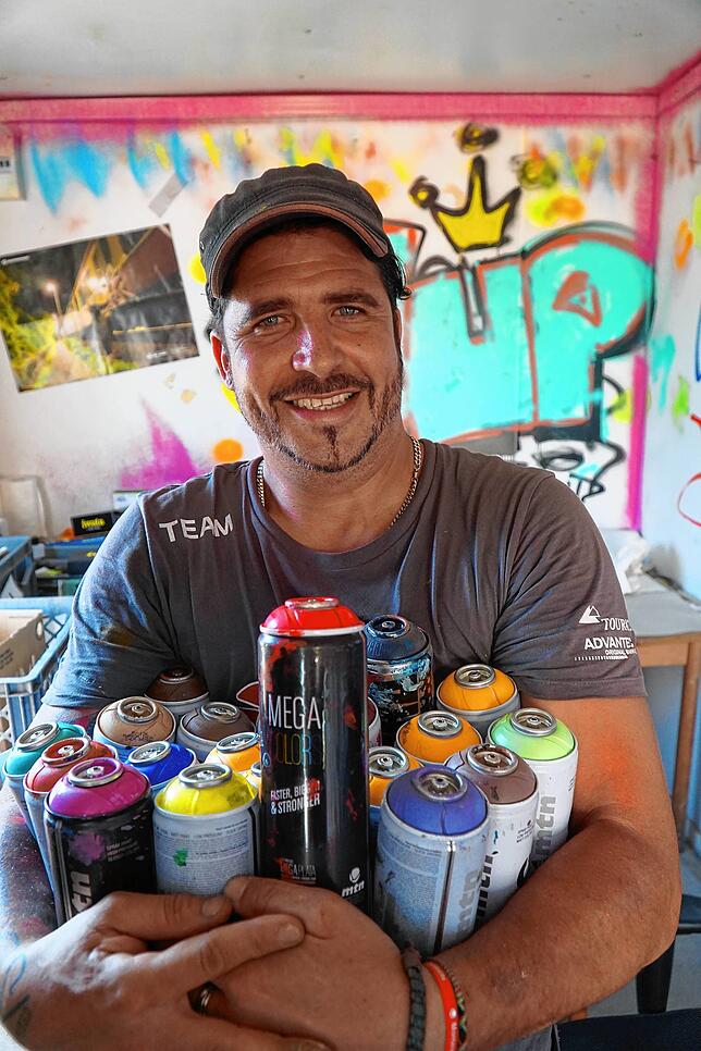Graffiti ist seine Leidenschaft: Jochen Laufer sprüht seit drei Jahren.