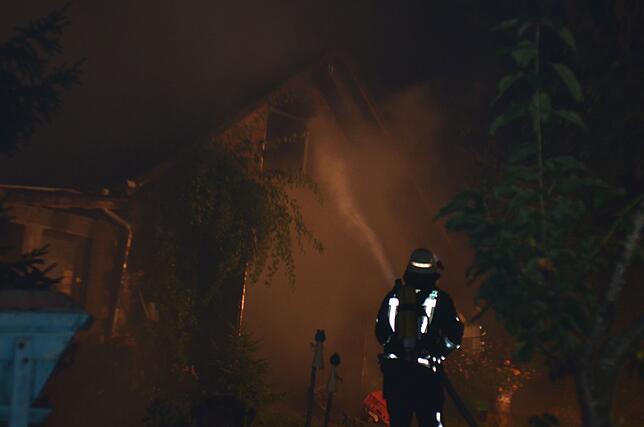 Bild 10: Bilder vom Scheunenbrand in Klengen