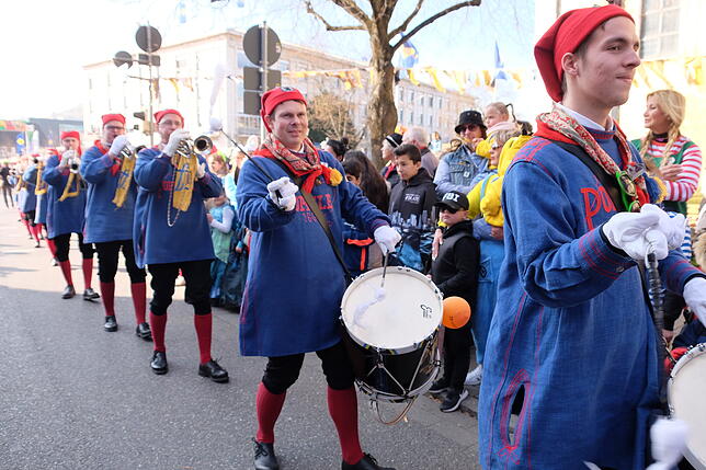 Bild 9: Bilder vom großen Narrenbaum-Umzug aller Singener Zünfte (Teil 1)
