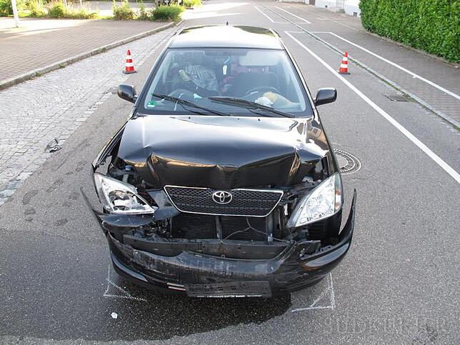 Der Toyota nach dem Unfall.