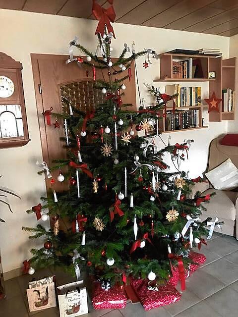 Der Baum von Peter Maszurimm und Uschi Sutter aus Wehr.