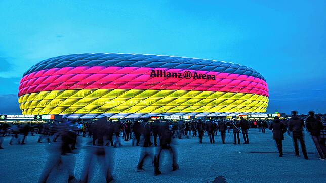 Die Stadt München bleibt Co-Gastgeber der Fußball-EM. Die Europäische Fußball-Union UEFA bestätigte die bayerische Landeshauptstadt am ...