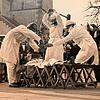 1959: Der erste Wagen ist als Operationstisch gebaut. Während auf der Narrenbühne der Anästhesist (Berthold Haller) mit Zuhilfenahme ...