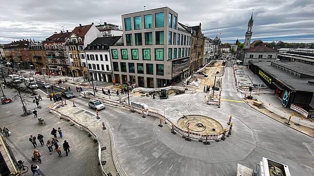 Die Bauarbeiten vor dem Lago und am Bahnhofplatz gehen zügig voran. Jetzt stehen allerdings kurzzeitige Vollsperrungen des ...