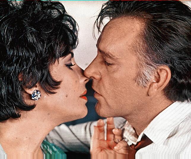 Hollywood-Diva Elizabeth Taylor küsst Richard Burton (undatiertes Archivfoto).