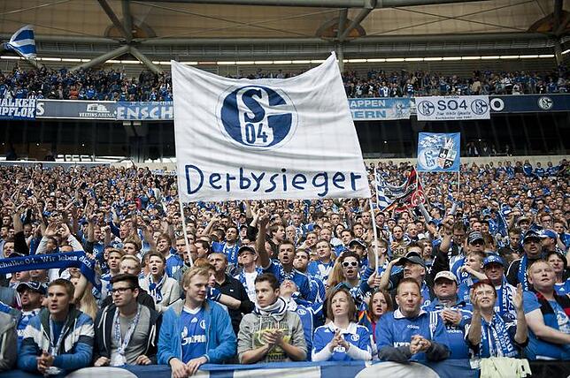 Dortmund gegen Bayern gibt es am 5. März um 18.30 Uhr. Schalke gegen Dortmund am zweiten Aprilwochenende, sieben Tage später dürfen sich ...