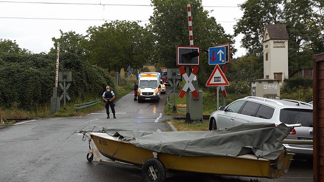 Unfall am Bahnübergang beim Naturfreundehaus in Radolfzell-Markelfingen.