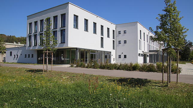 Rund 8 Millionen Euro sind bislang in Baumaßnahmen für die Gemeinschaftsschule Wutöschingen investiert worden. Die Gemeinde hat hierzu ...