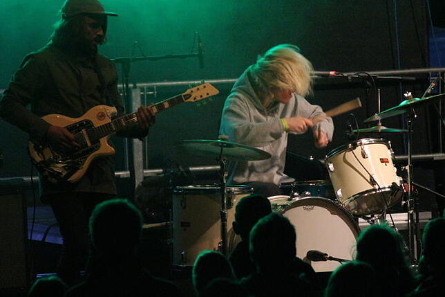 Beeindruckend: Der Schlagzeuger von Mozes and the Firstborn.