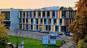 Das Ärztehaus auf dem Medizin Campus des Klinikums Friedrichshafen. Hier ist im zweiten Obergeschoss das Medizinische Versorgungszentrum ...