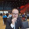 OB Uli Burchardt gibt mit dem Wattestäbchen eine Speichelprobe zur Typisierung ab.