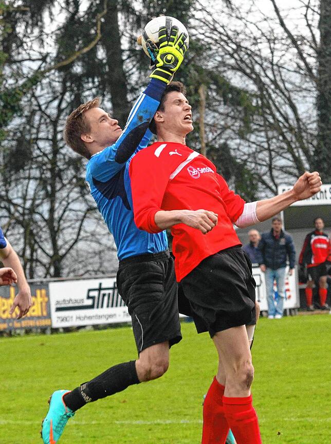 Bild 5: Schnappschüsse aus der Bezirksliga-Saison 2012/2013