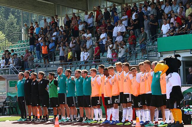 Bild 13: Bilderbogen vom 2:2 zwischen Deutschland U17 und Italien U17