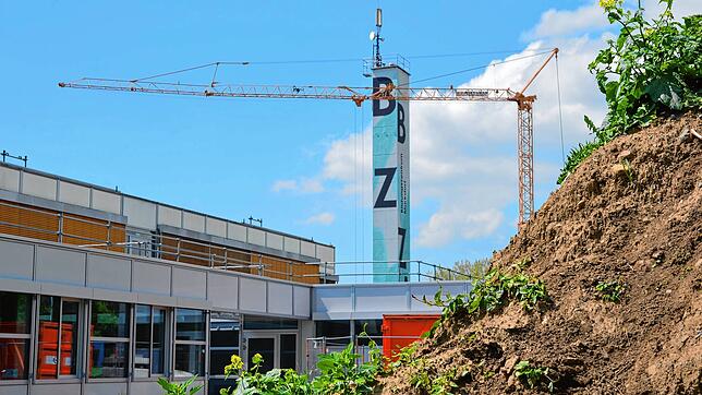 Die Baustelle des Bildungszentrums Markdorf (BZM) &ndash; im Juli sollen die Sanierungsarbeiten beendet sein.