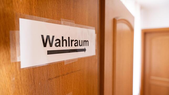 Im Wahlkreis Stuttgart I werden alle Wahlberechtigten aufgerufen, ihre Stimme bei der Bundestagswahl 2025 abzugeben.
