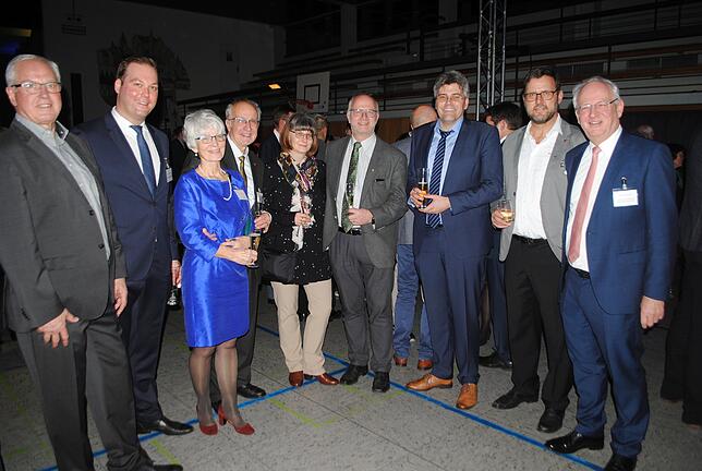 Ohne Grenzen: Helmut Maier (Alt-Stadtrat Waldshut-Tiengen), Felix Schreiner (CDU-Bundestagsabgeordneter), Gisela und Reinhard Scherrer ...