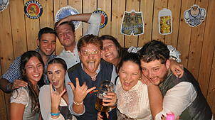 Bild : Oktoberfest der Narrenzunft Hugeloh in Leimbach - die tollsten Bilder