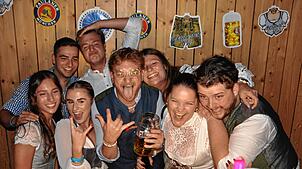 Bild : Oktoberfest der Narrenzunft Hugeloh in Leimbach - die tollsten Bilder