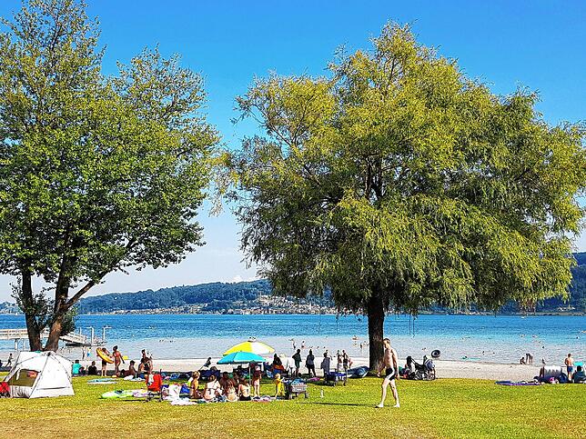 Das Strandbad in Horn hat eine Fläche von 33.000 Quadratmetern. 2000 Badegäste dürfen das Areal nutzen. Es empfiehlt sich einen ...