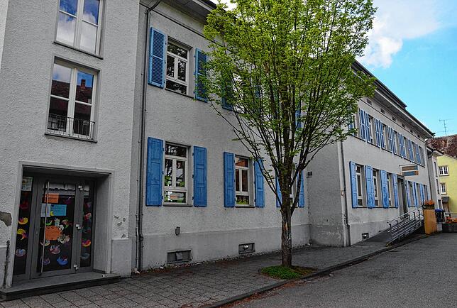 Zum Investoren-Konzept für den &bdquo;Adler&ldquo; könnte auch das Gebäude &bdquo;Alte Schule&ldquo; gehören &ndash; so ein Vorschlag ...