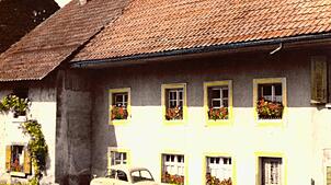 So präsentiert sich der Wallbacher Blasihof etwa um das Jahr 1950 herum.
