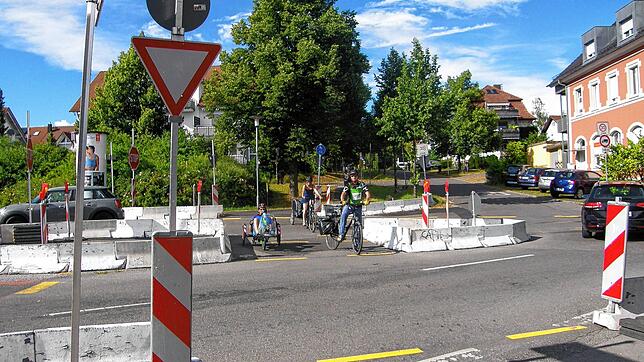 Die provisorische und für manchen verwirrende Lösung am Bahnhof Reichenau bleibt vorerst.