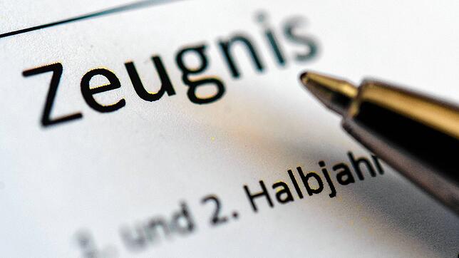 Zu wenige Noten im zweiten Schulhalbjahr machen es den Lehrern nicht unbedingt leichter, ihre Schüler zu benoten – besonders in ...
