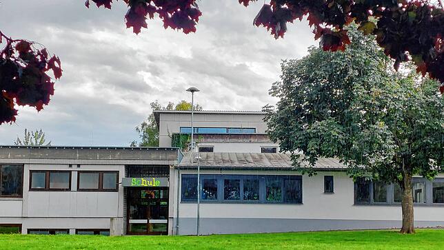In Allensbach sind derzeit sechs Sirenen in Betrieb. Vier davon befinden sich in den Teilorten, zwei im Kernort. Eine steht auf dem Dach ...