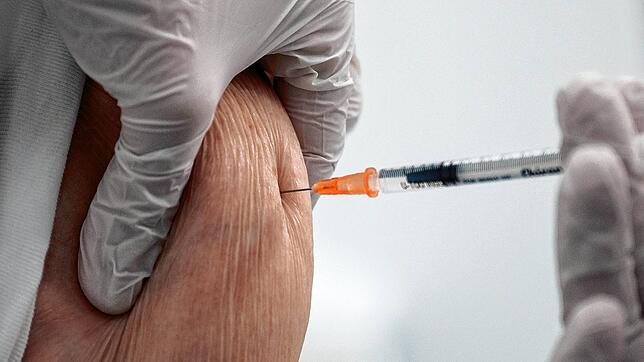 Impfung gegen das Coronavirus. (Symbolbild)