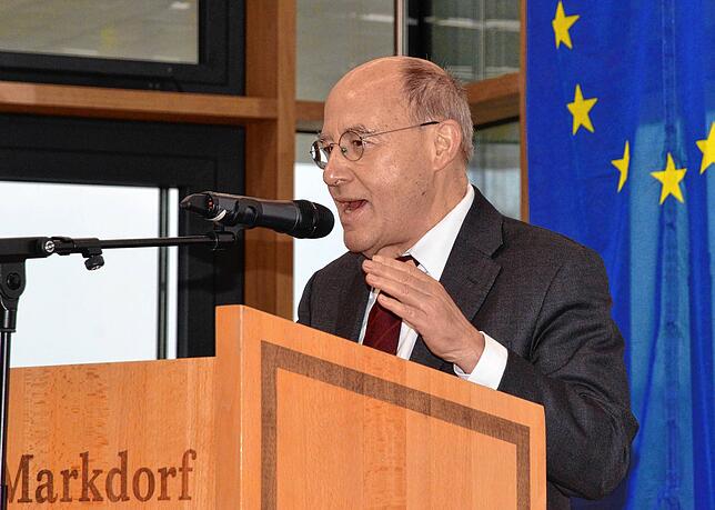 Der Linke-Politiker Gregor Gysi, der dieses Jahr die Festrede hielt, begeisterte mit seiner pointierten Rede. Im Vorfeld hatte es aus ...