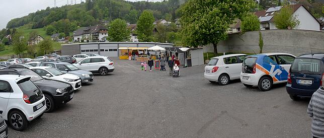 Bild 8: Einkaufen am Park: Die Bilder vom Besuch auf dem Gurtweiler Schlossmarkt