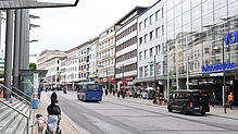 Die Innenstadt von Pforzheim. In der Stadt leben prozentual mehr Menschen von Bürgergeld als in allen anderen Städten in Baden-Württemberg.