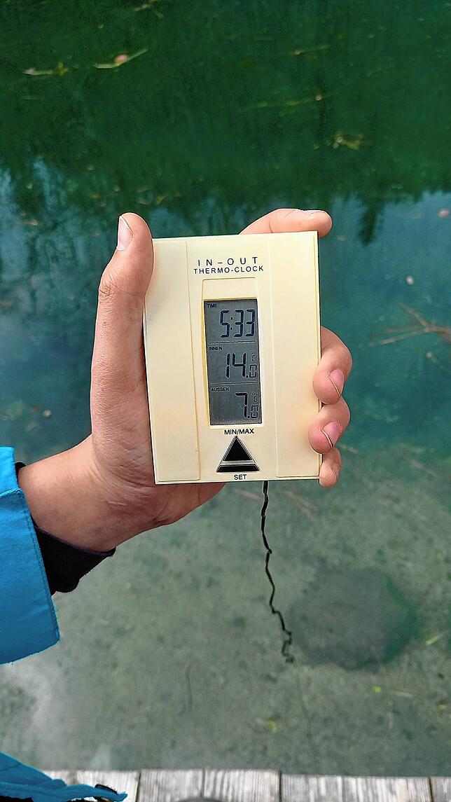 Gerade mal sieben Grad Wassertemperatur herrschte im Weiher im Pfaffental, die 14 Grad Außentemperatur wurden von einem unangenehmen ...