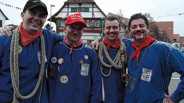 Bild : Bilder vom Einschnellen der Narrengesellschaft Hennenschlitter in Immenstaad