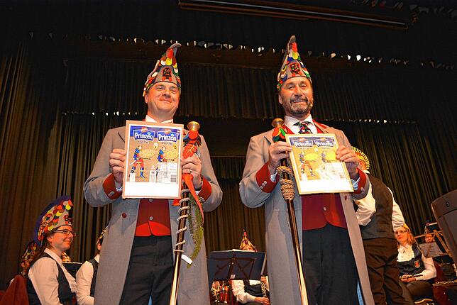 Hardy Frick und Dietmar Bitzenhofer sind Vizezunftmeister der Historischen Narrenzunft Markdorf und wurden zu Prinzen der Zunftmeisterin ...