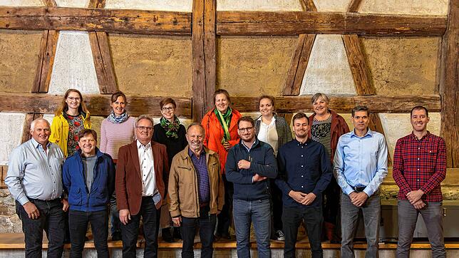 Sie wollen in den Ortschaftsrat Liggeringen: (vordere Reihe von links) Winfried Keller, Konrad Maximilian Weidele, Jürgen Klöckler, ...